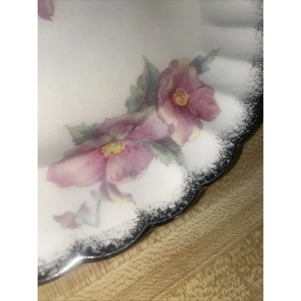 Set Of 4 9.25” Dinner Plates Ivory Porcelain By Sebring “Primrose” 22K Gold Trim